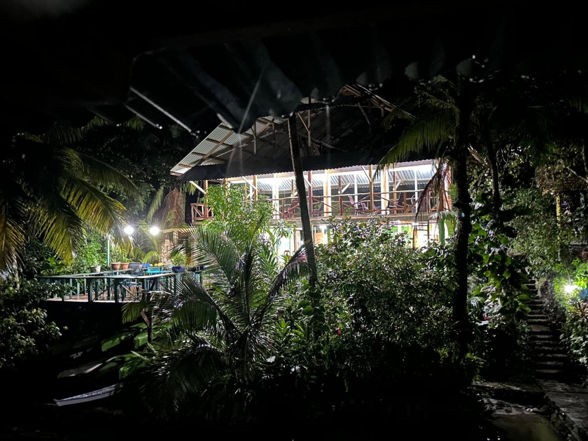 Palmeras Del Rio Hotel La Vina Exterior foto